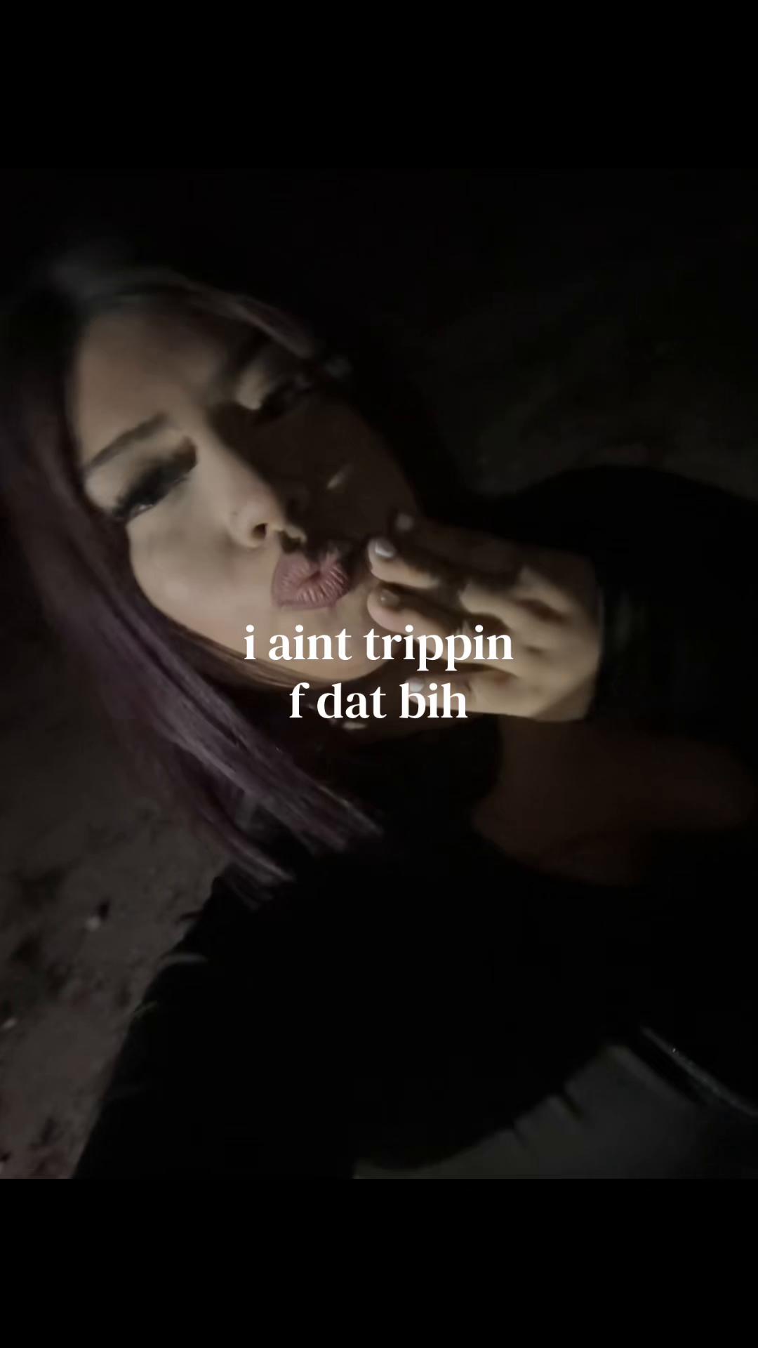 @Mariꨄ︎