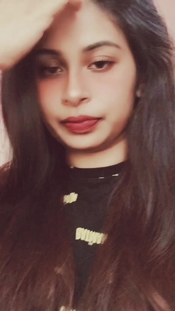 @𝗣 💋🥂