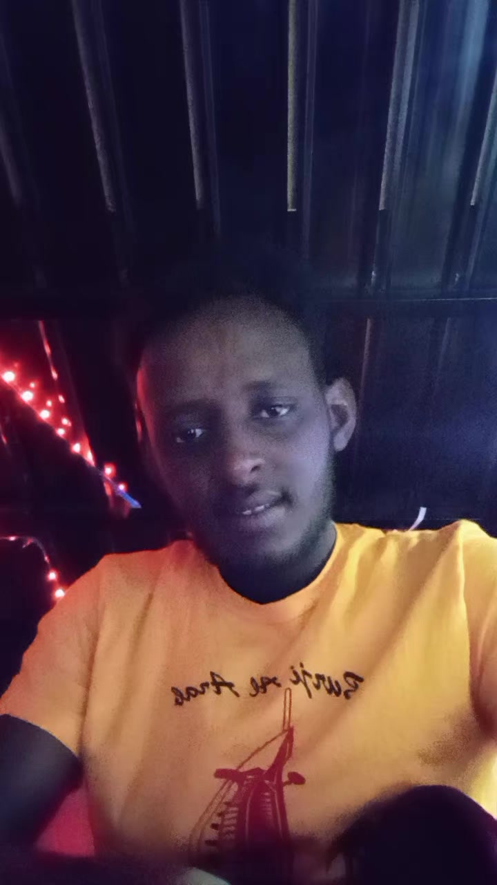 @tuji@gmail.com