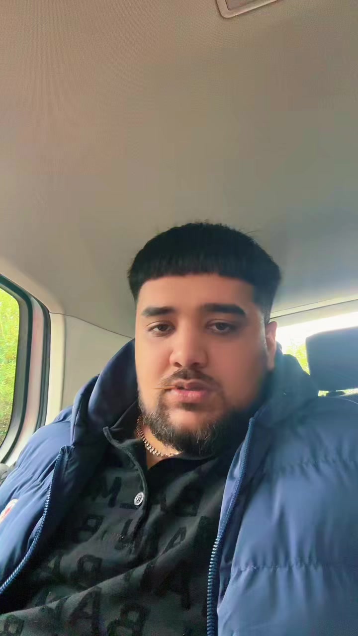 @Aati kashmiri🍁