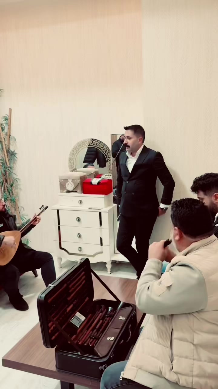 @Bahozarslannfan