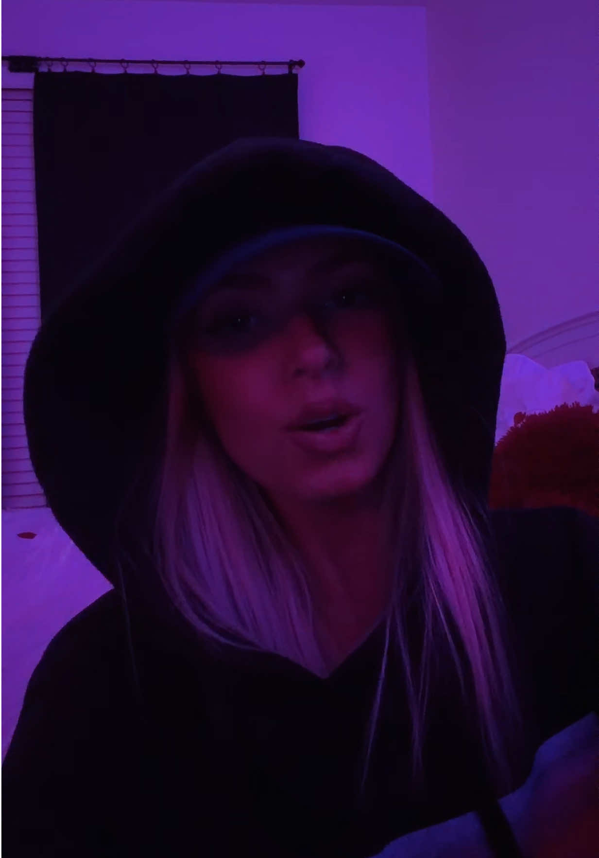 @SarahRockz