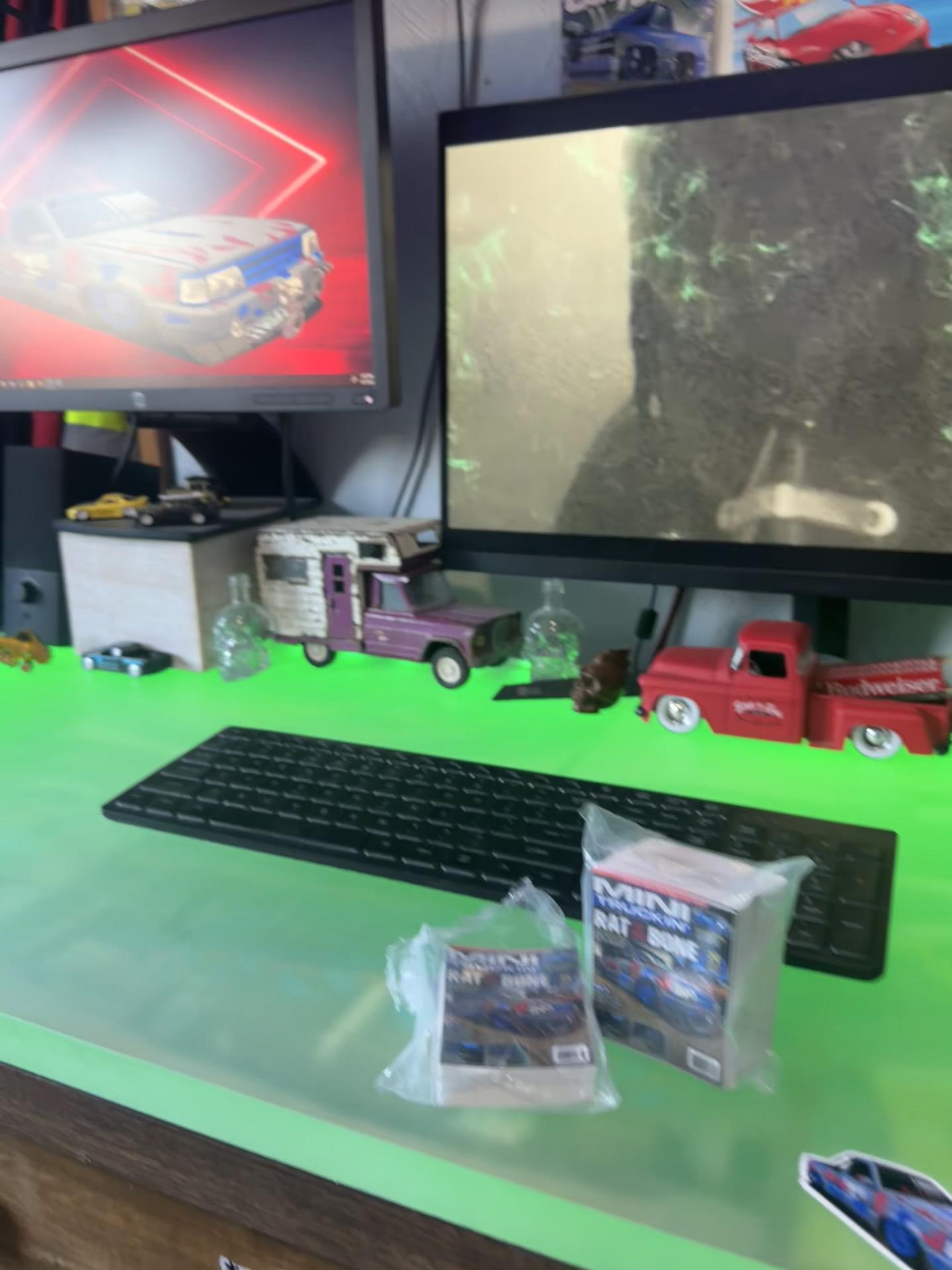 @BAGGED MINITRUCK