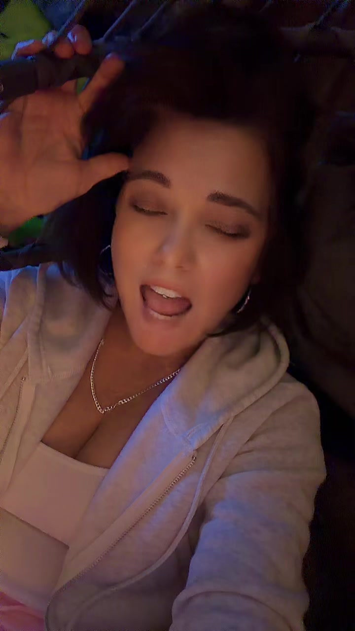 @HollyMarie
