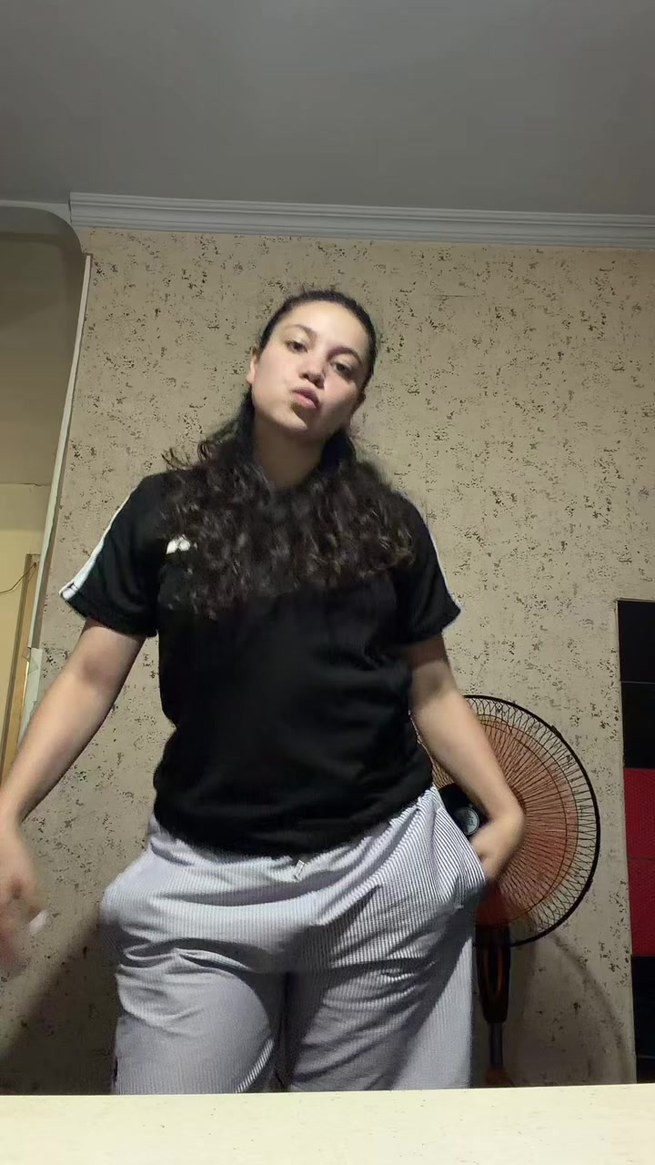 @Nialamazia