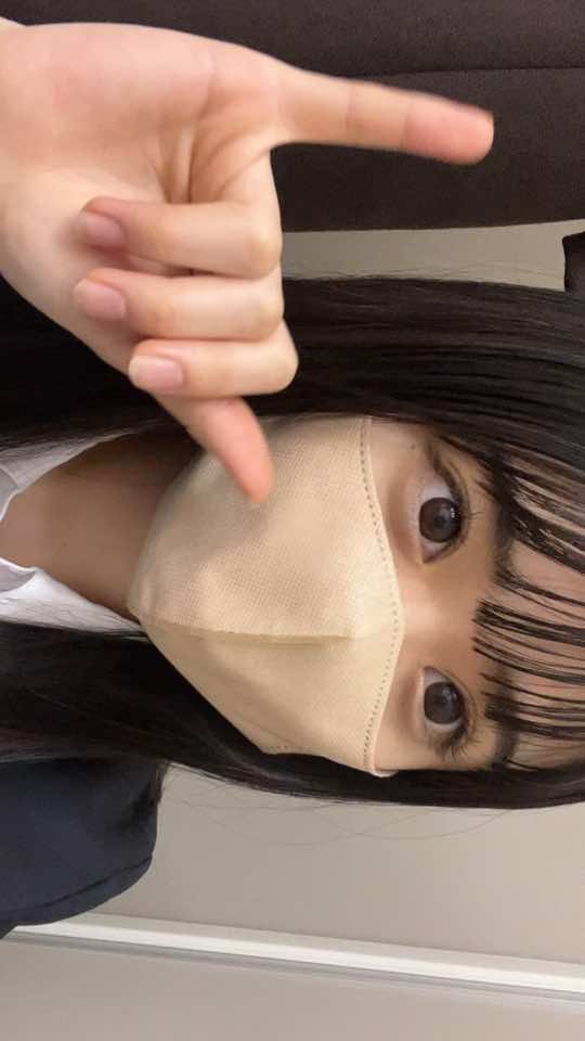 @ねむ