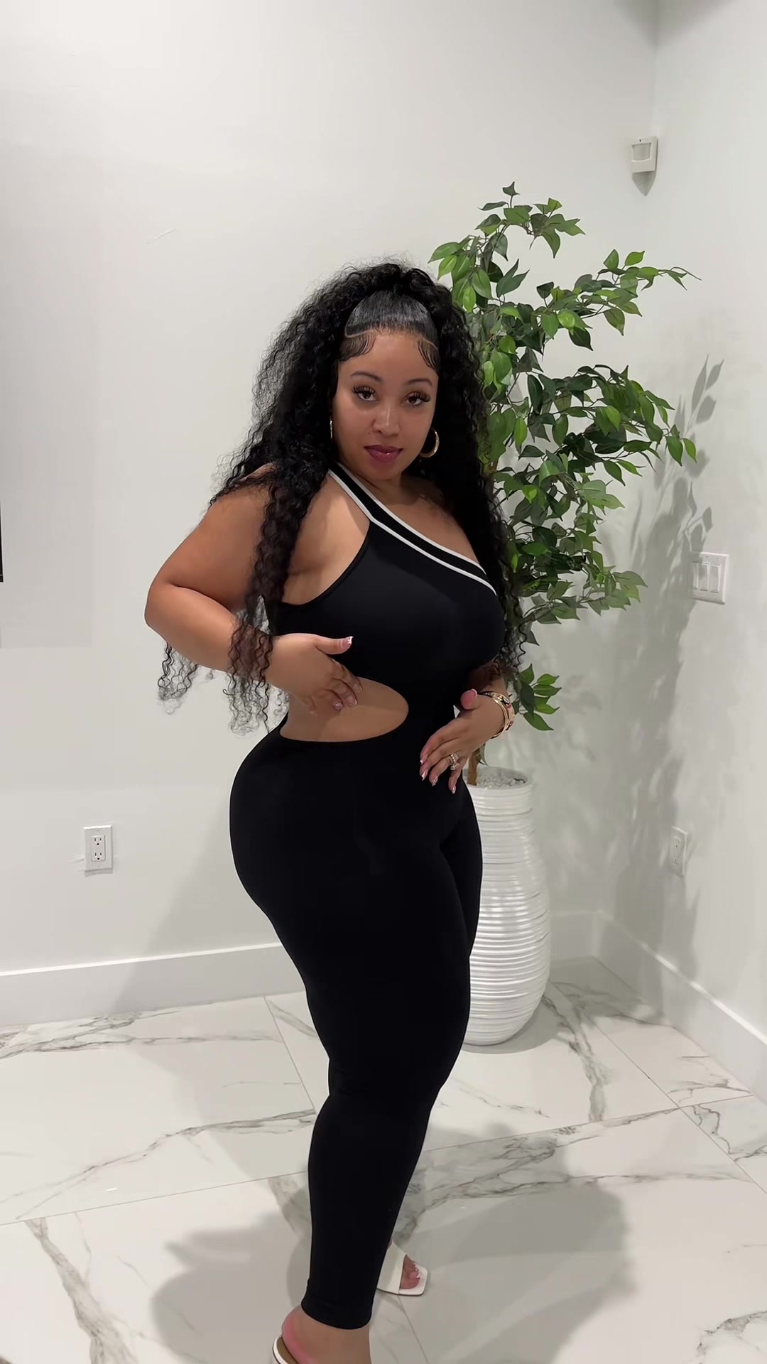 @YourAuntieMoe