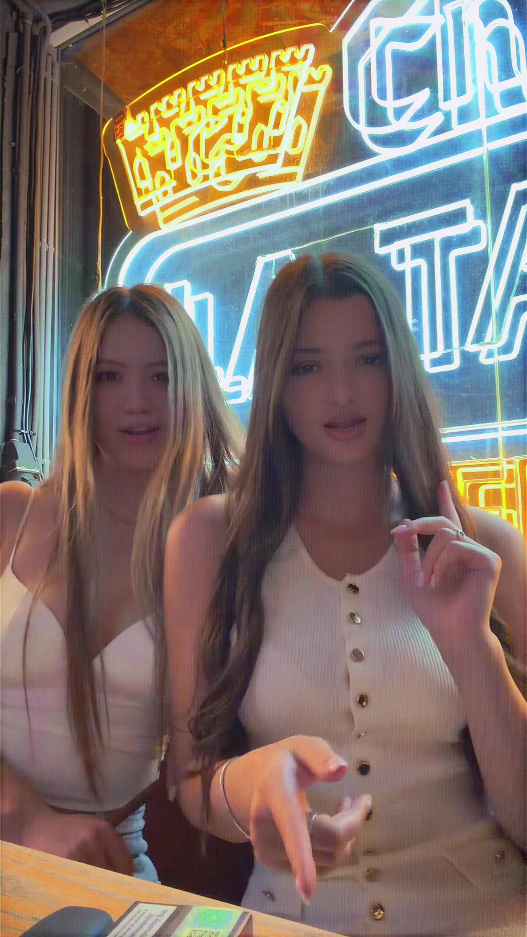 @valica__