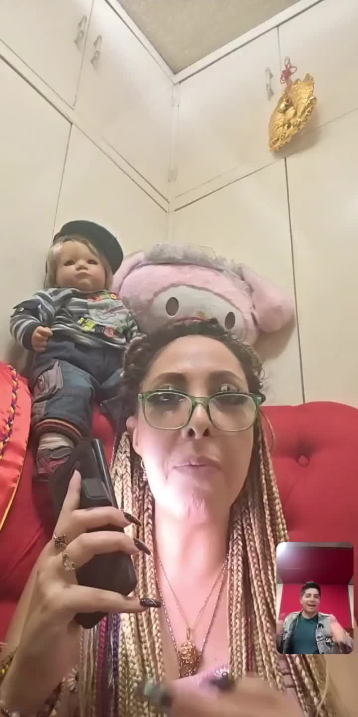 @MaryCarmen La G&uuml;era Oficial