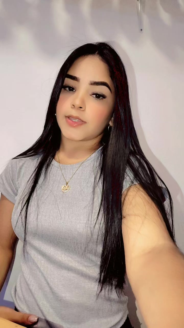 @Génesis Alexandra🩷✨️