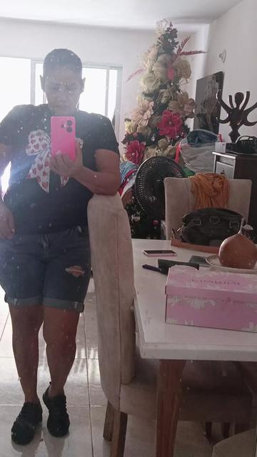 @Chica_acuario