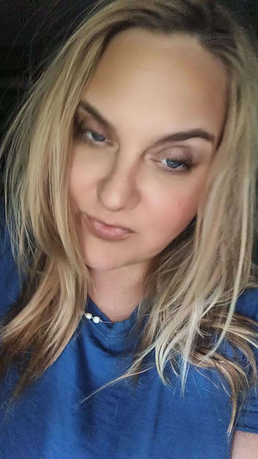 @AshleyChalet
