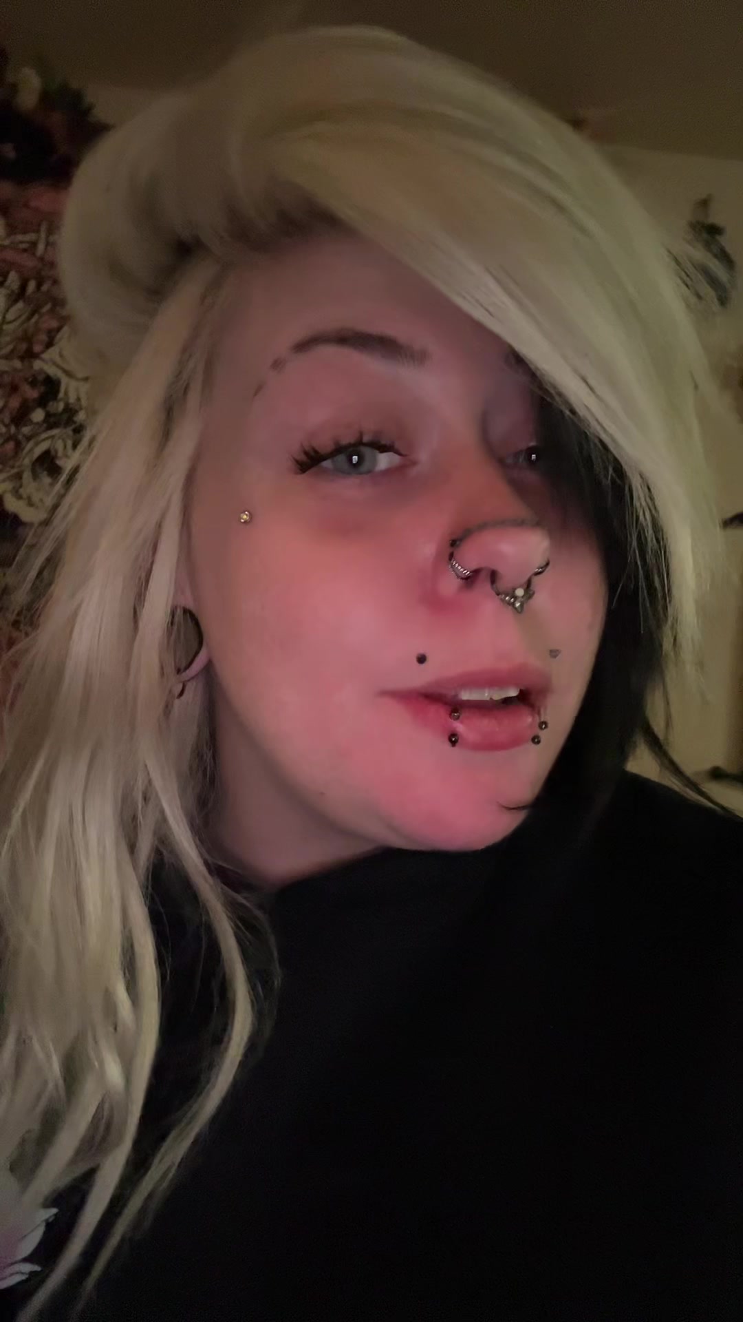 @Stfuitscourtney🦇