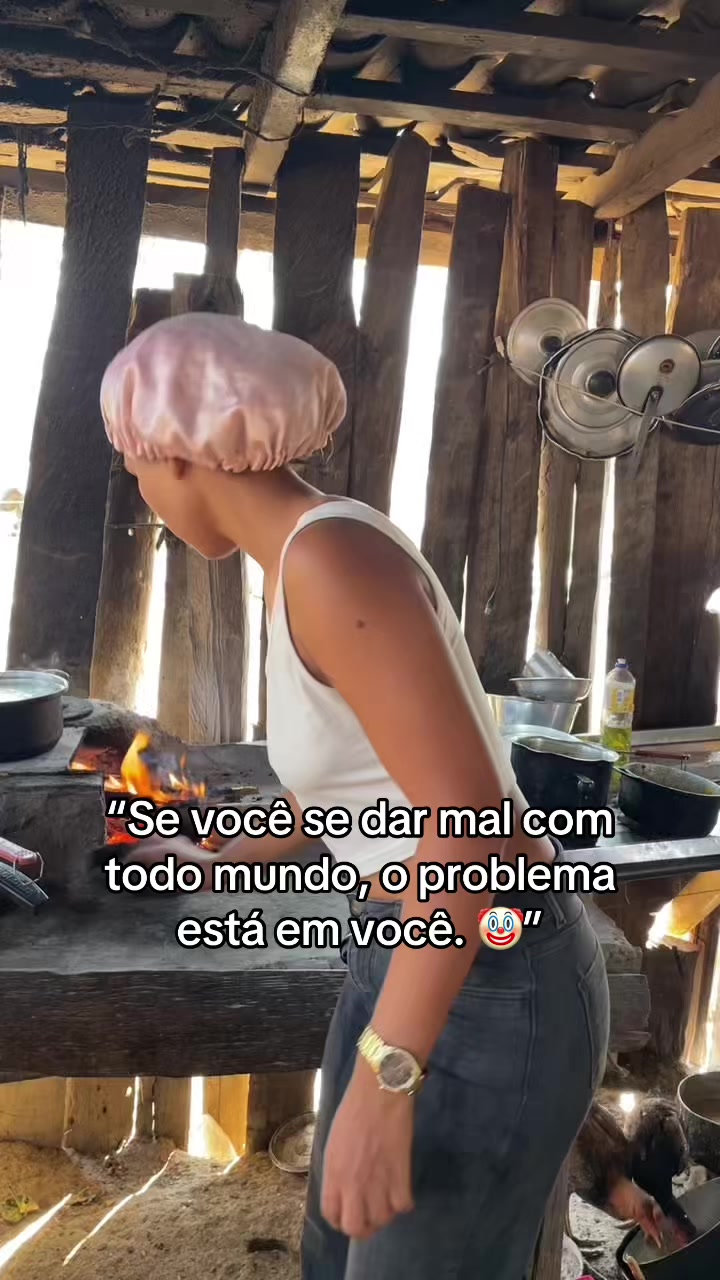 @monicadejatoba
