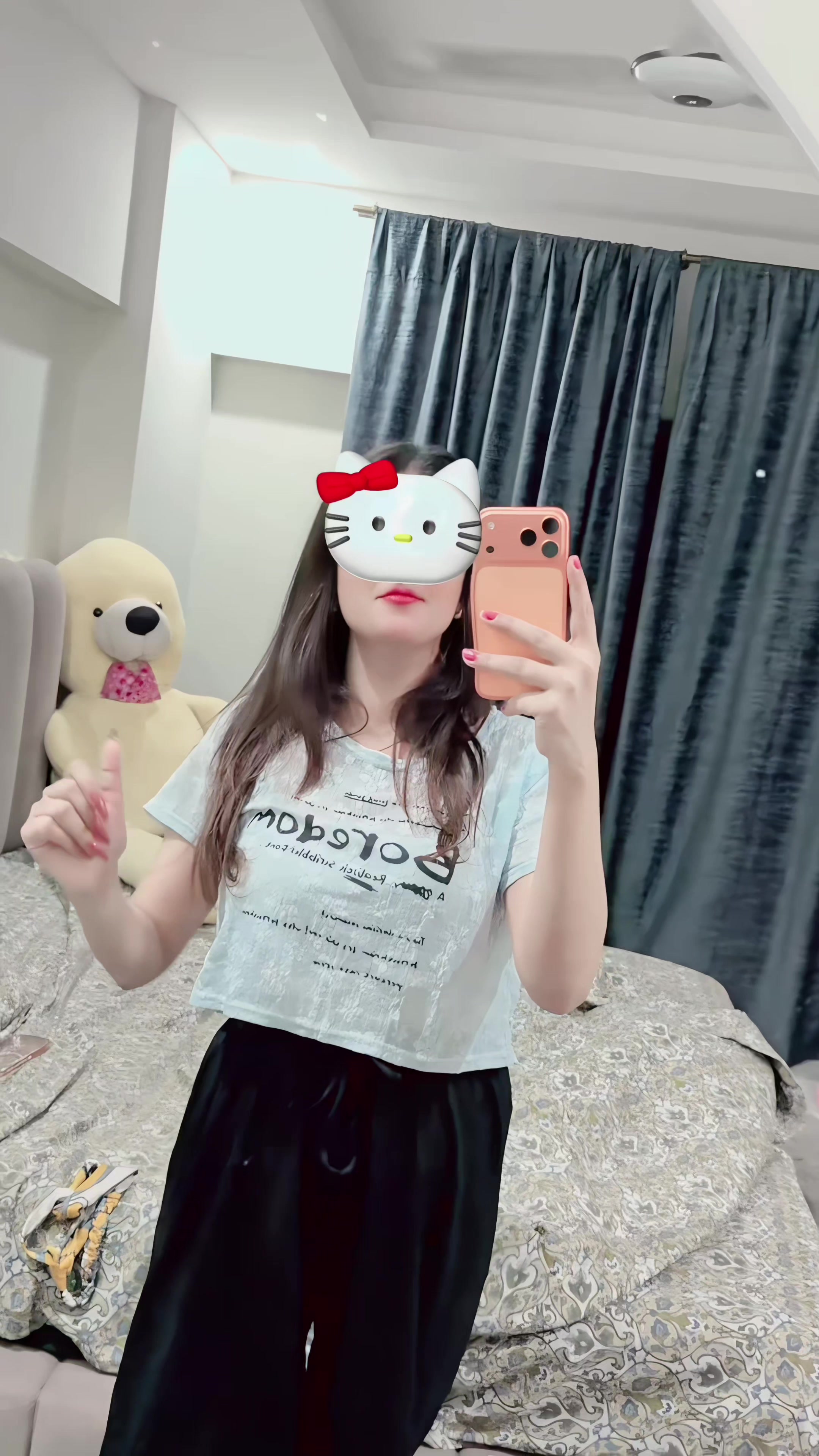 @๐๐๐ซ๐ฒ๐๐ฅ ๐๐ญ๐ฎ๐๐ข๐จ