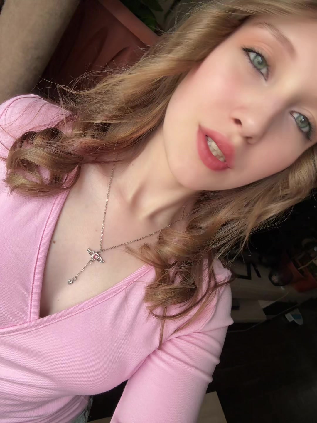 @dahkk
