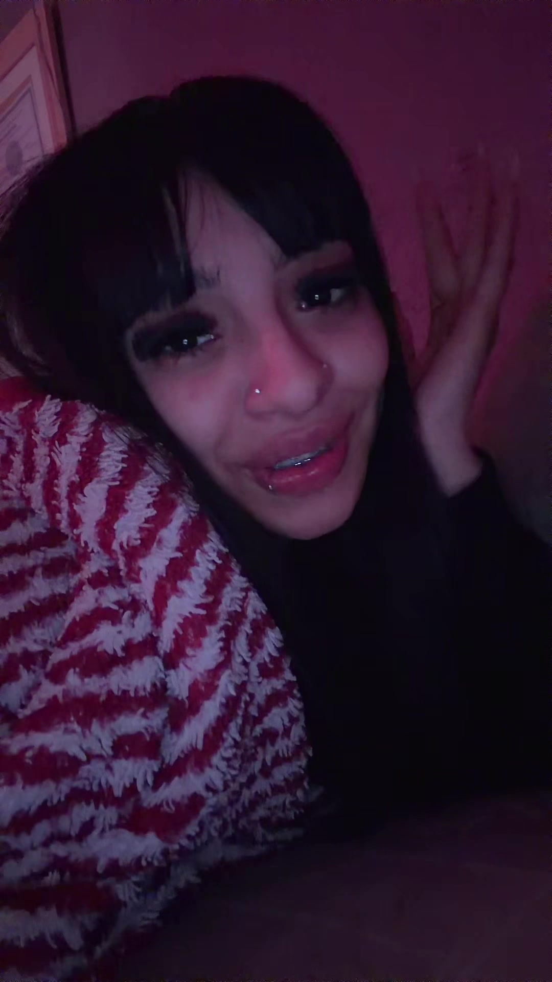 @Anaahii1