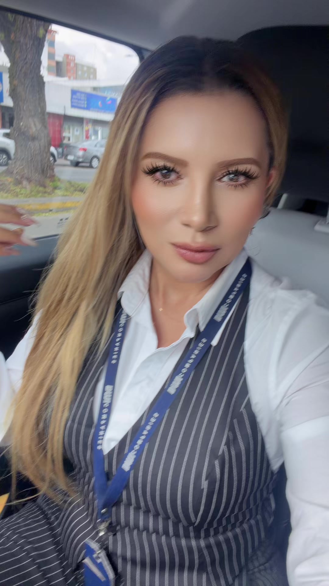 @Anna Karyna
