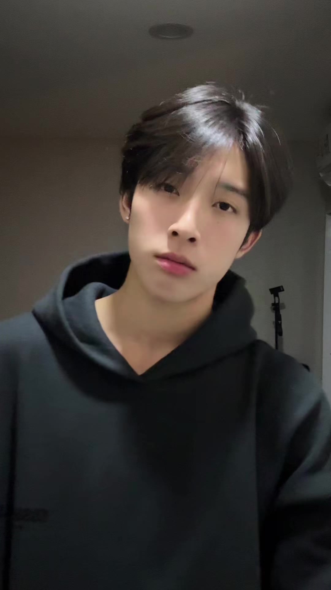 @J