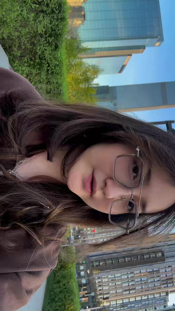 @Happy👑