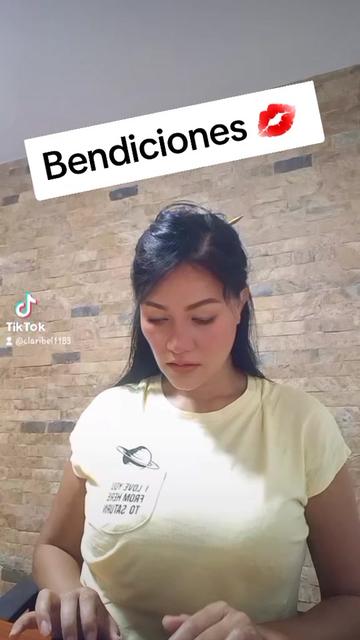 @claribella