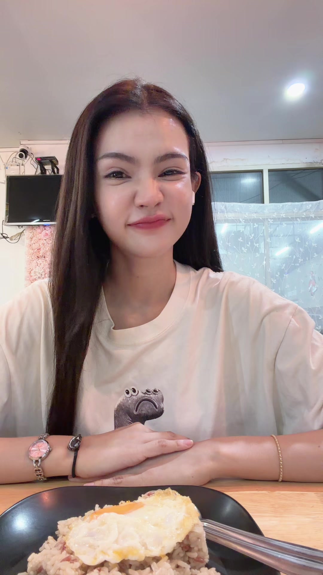 @ชไม