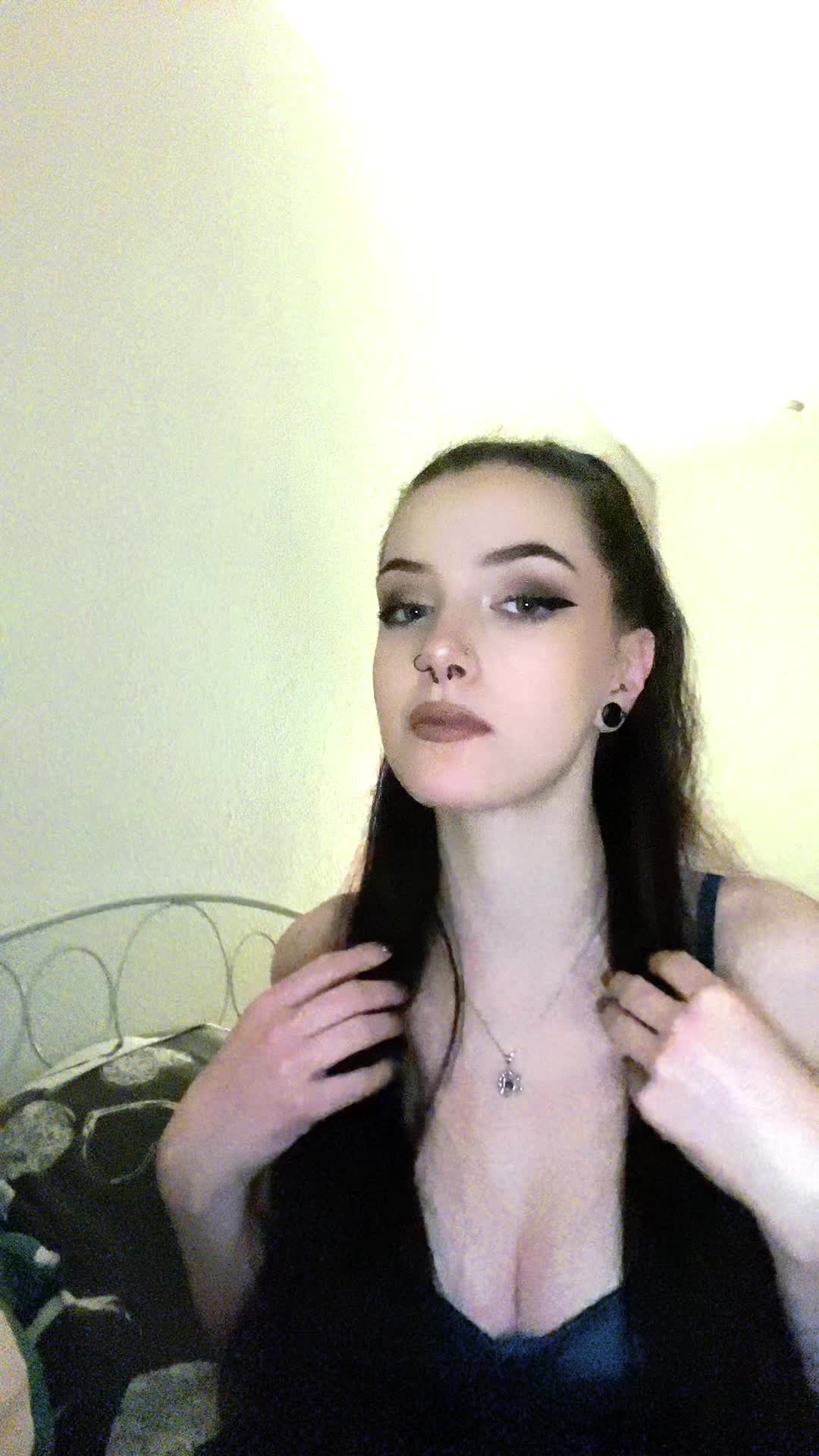 @fayechosehell🌱