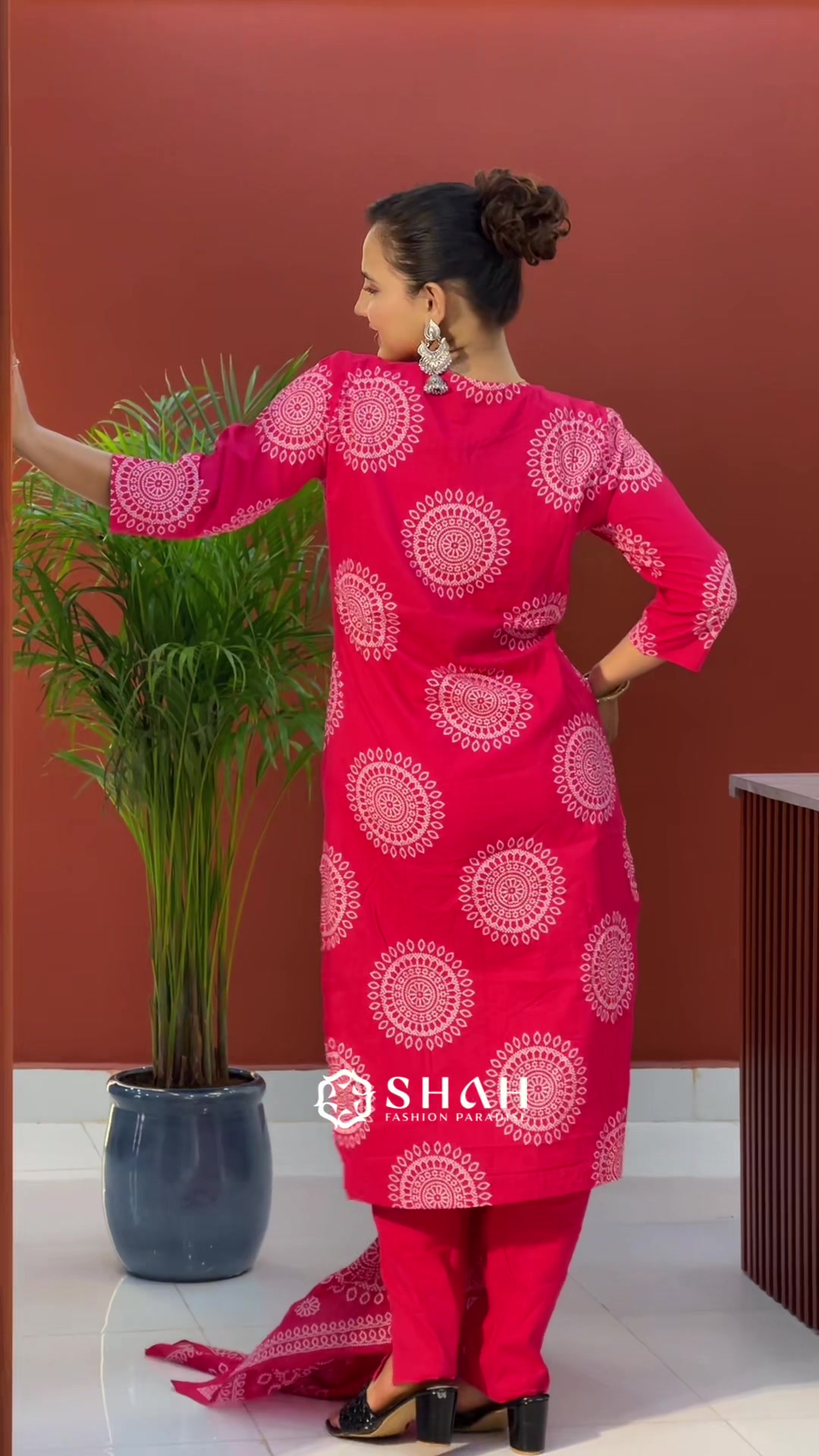 @SHAH FASHION PARADISE
