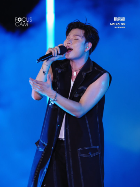 @Dương Domic