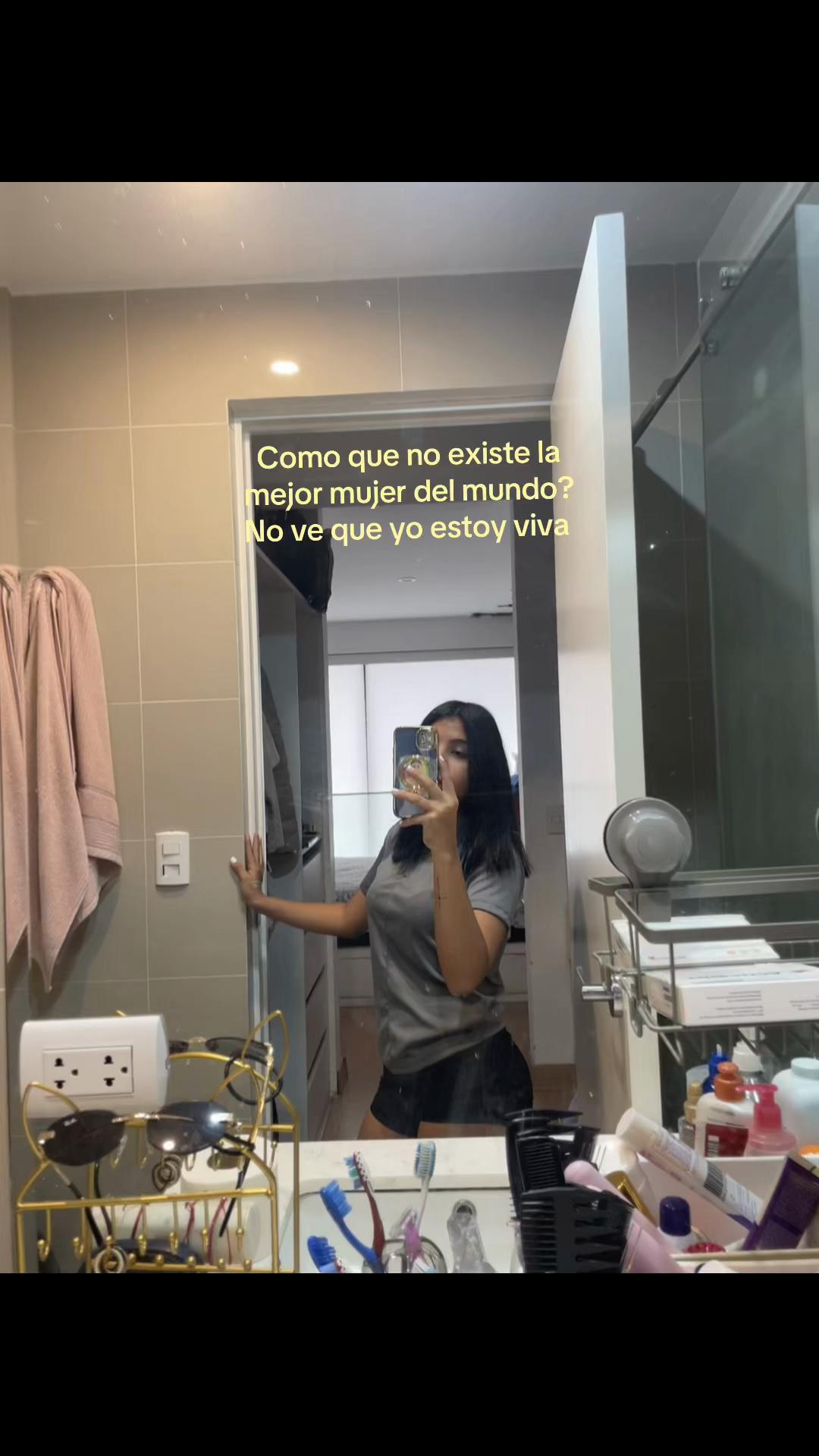 @Adriana🪻