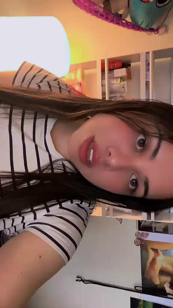 @शकुन🌼