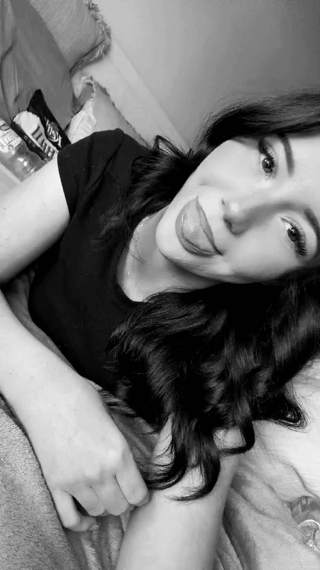 @elliemia