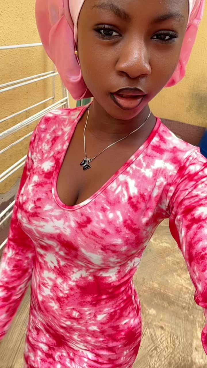 @ademide💕😩