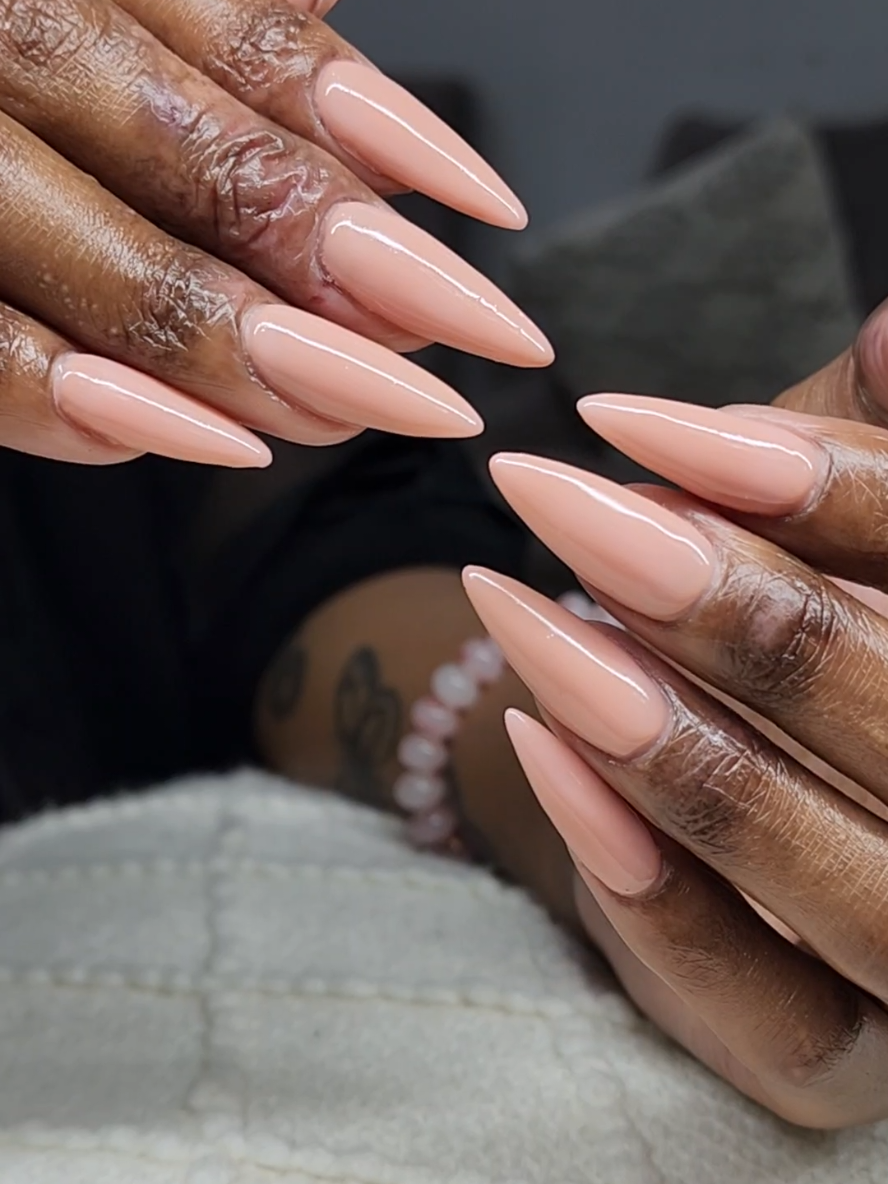 @Elegance Nails & Parlour