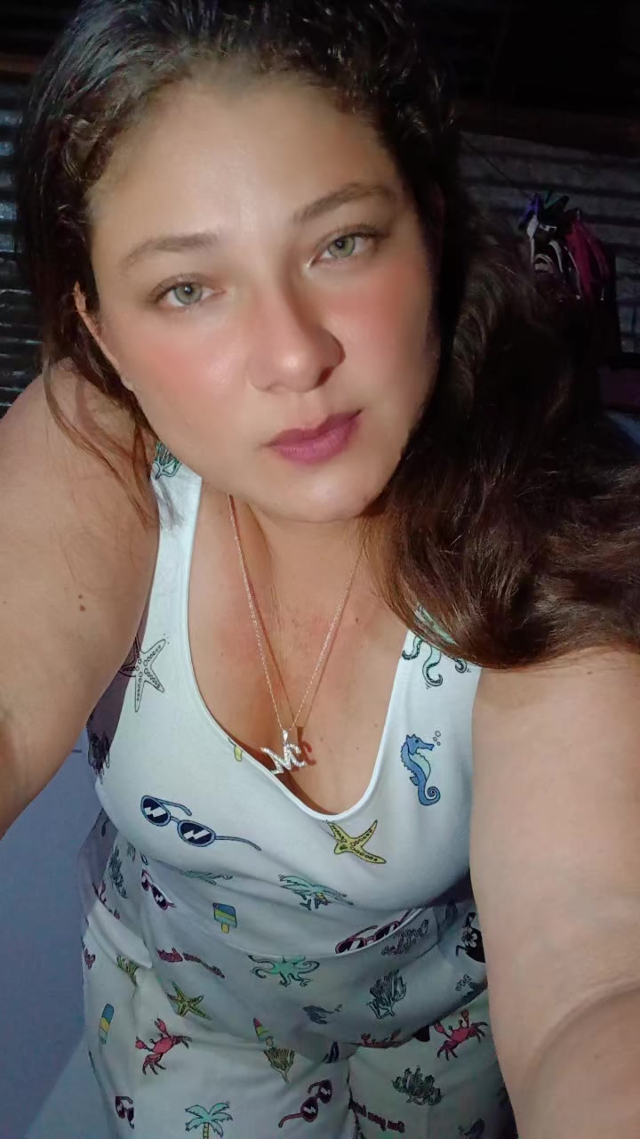 @yani castillo