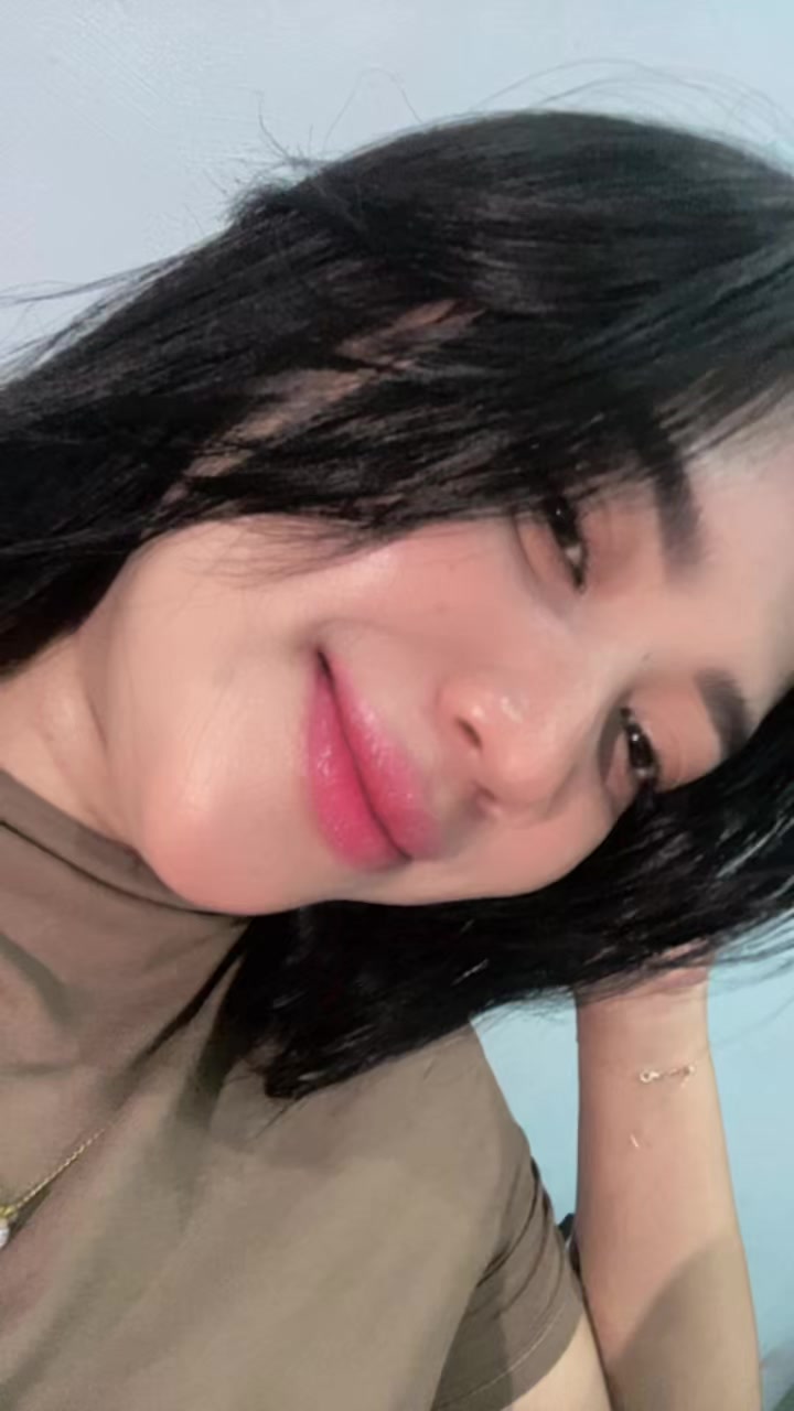 @girlDeva_