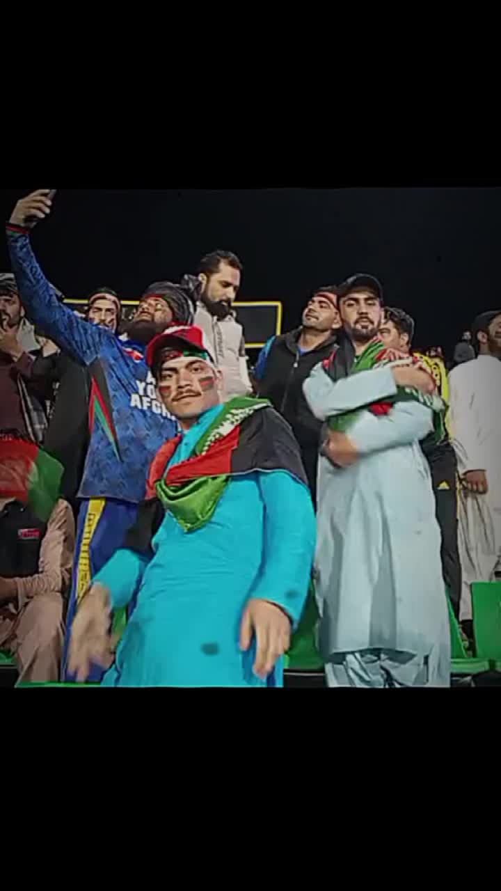@👑RAEESWARIS🤫✌