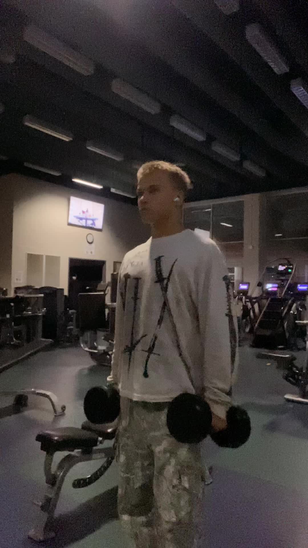 @jamezjonez