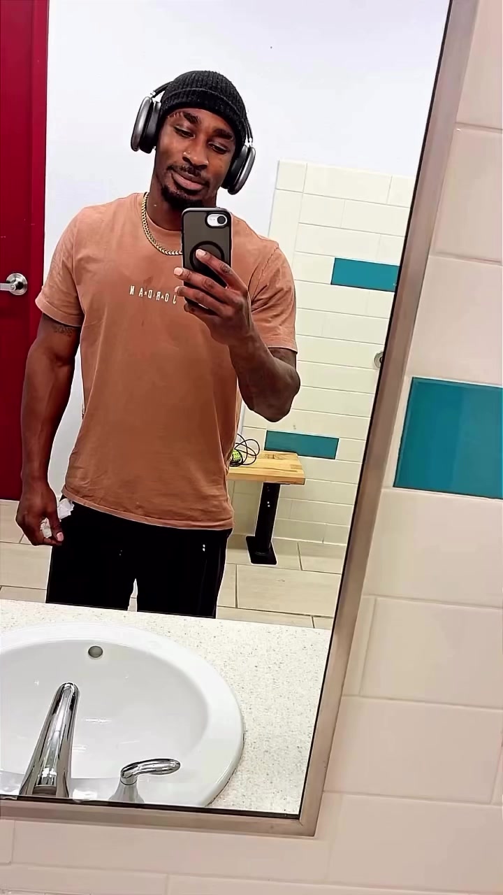 @TheWorldKnowSkeetcho