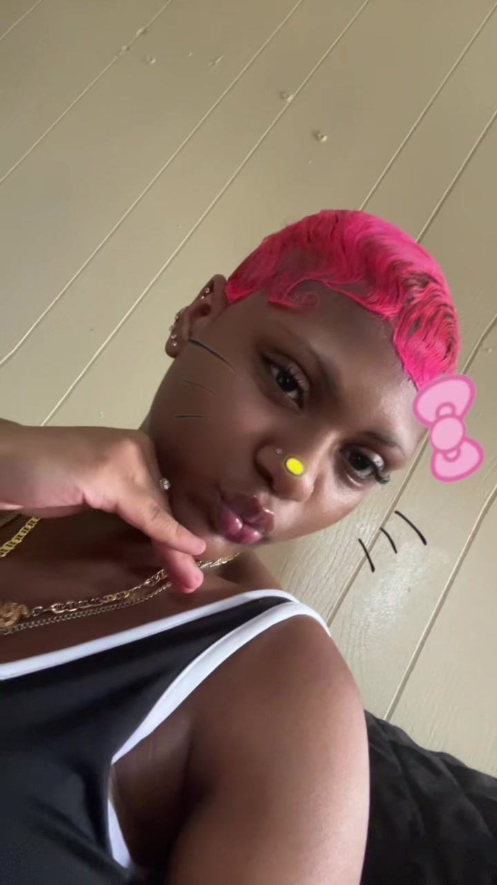 @kiki bae💕.