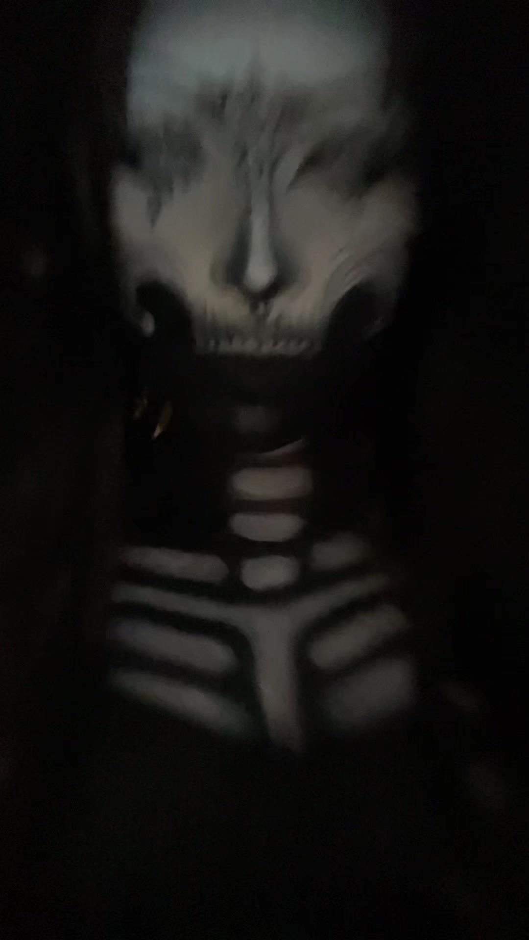 @Yis