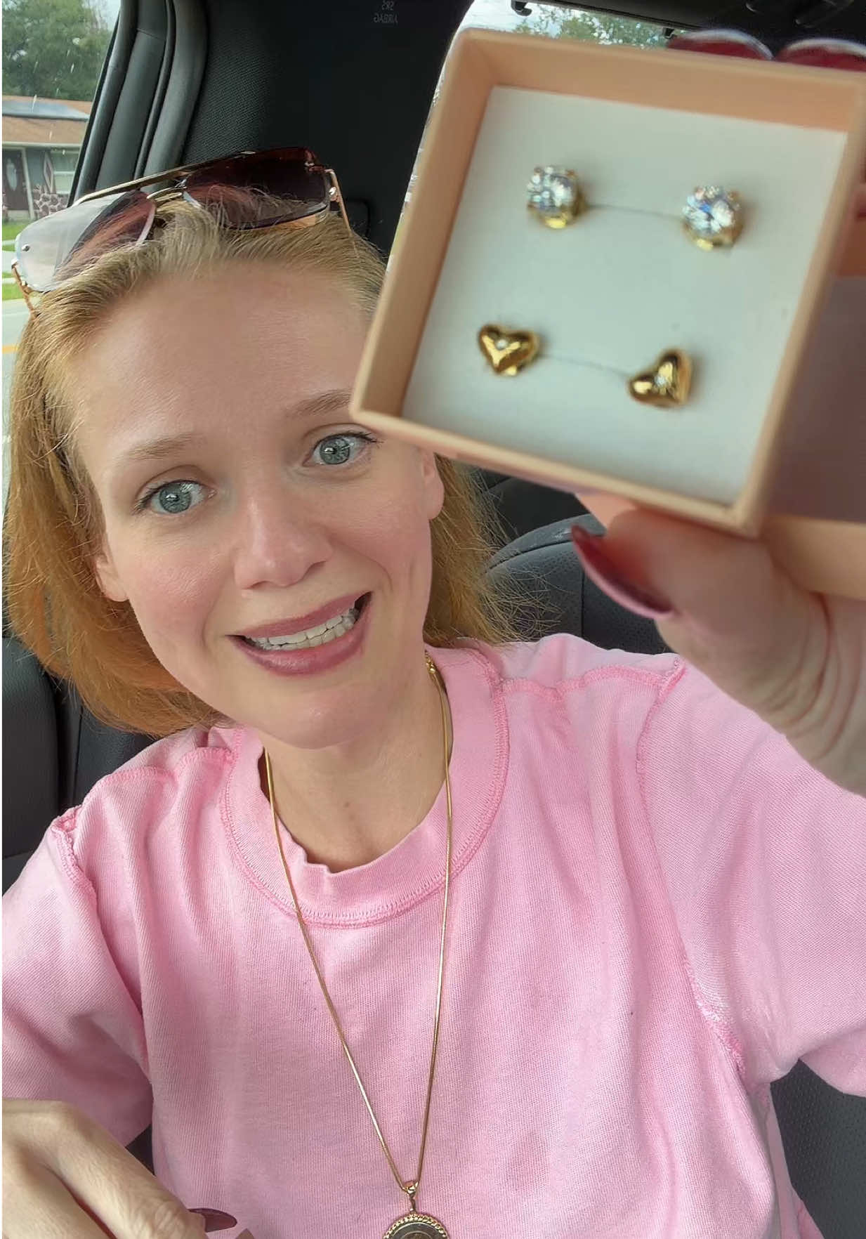 @Debbie 🐝