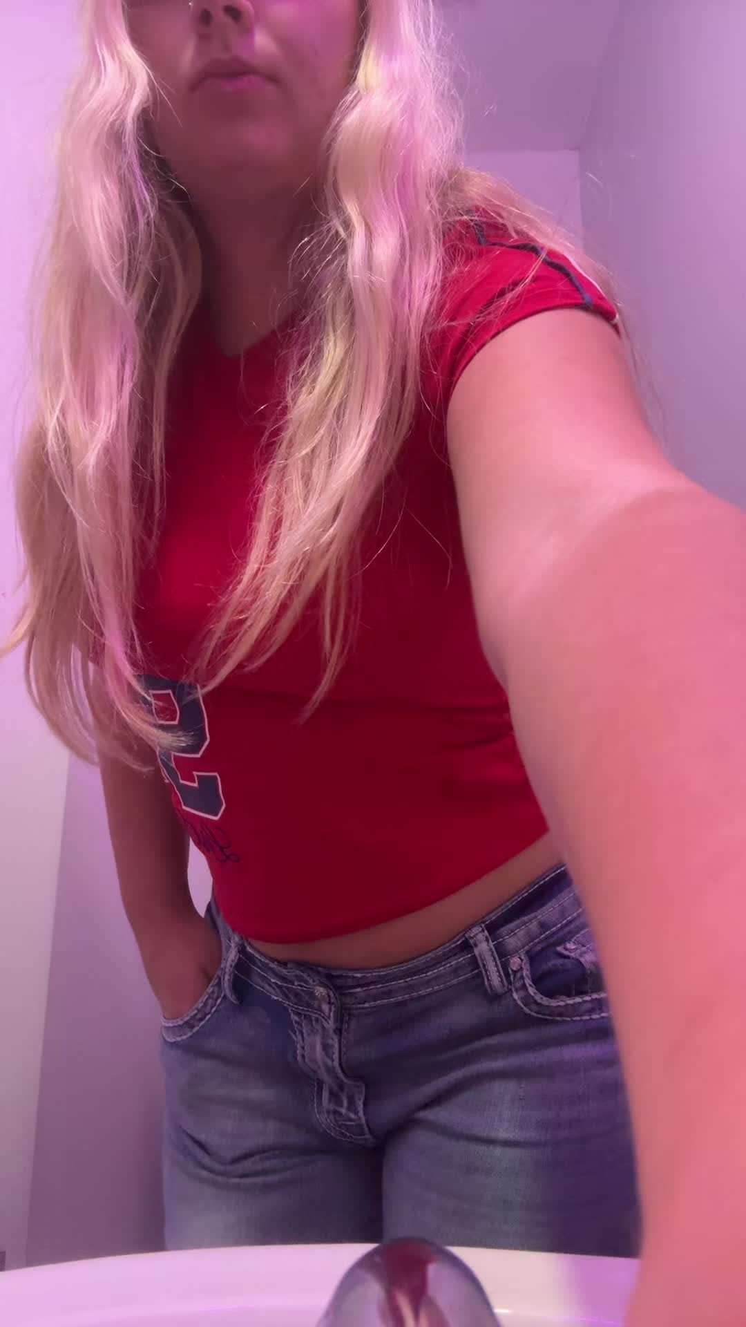 @Fayrae23