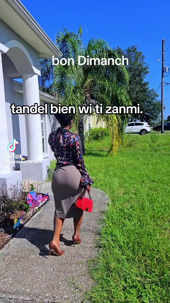 @Beautiful granny 65+