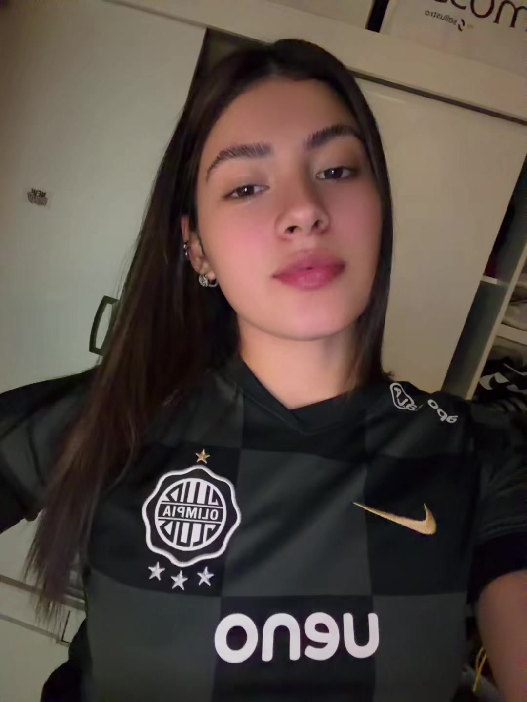 @Camila