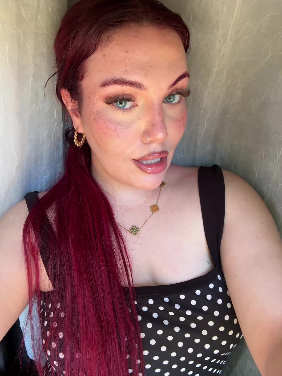 @ⵣ🇩🇿HElENA🌞QUEEN&rsquo;s👑🐦&zwj;🔥ⵣ