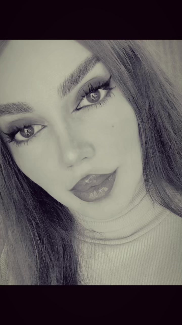 @Elaaaa_guzlu