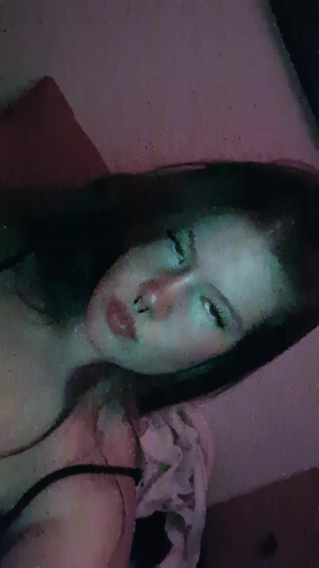 @Lara๐ญ๐บ๐