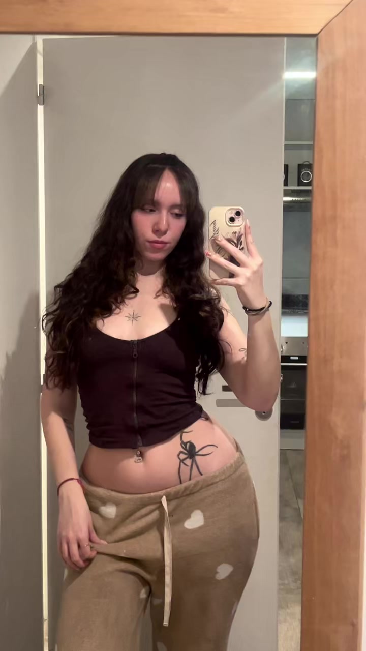 @gintonicc__