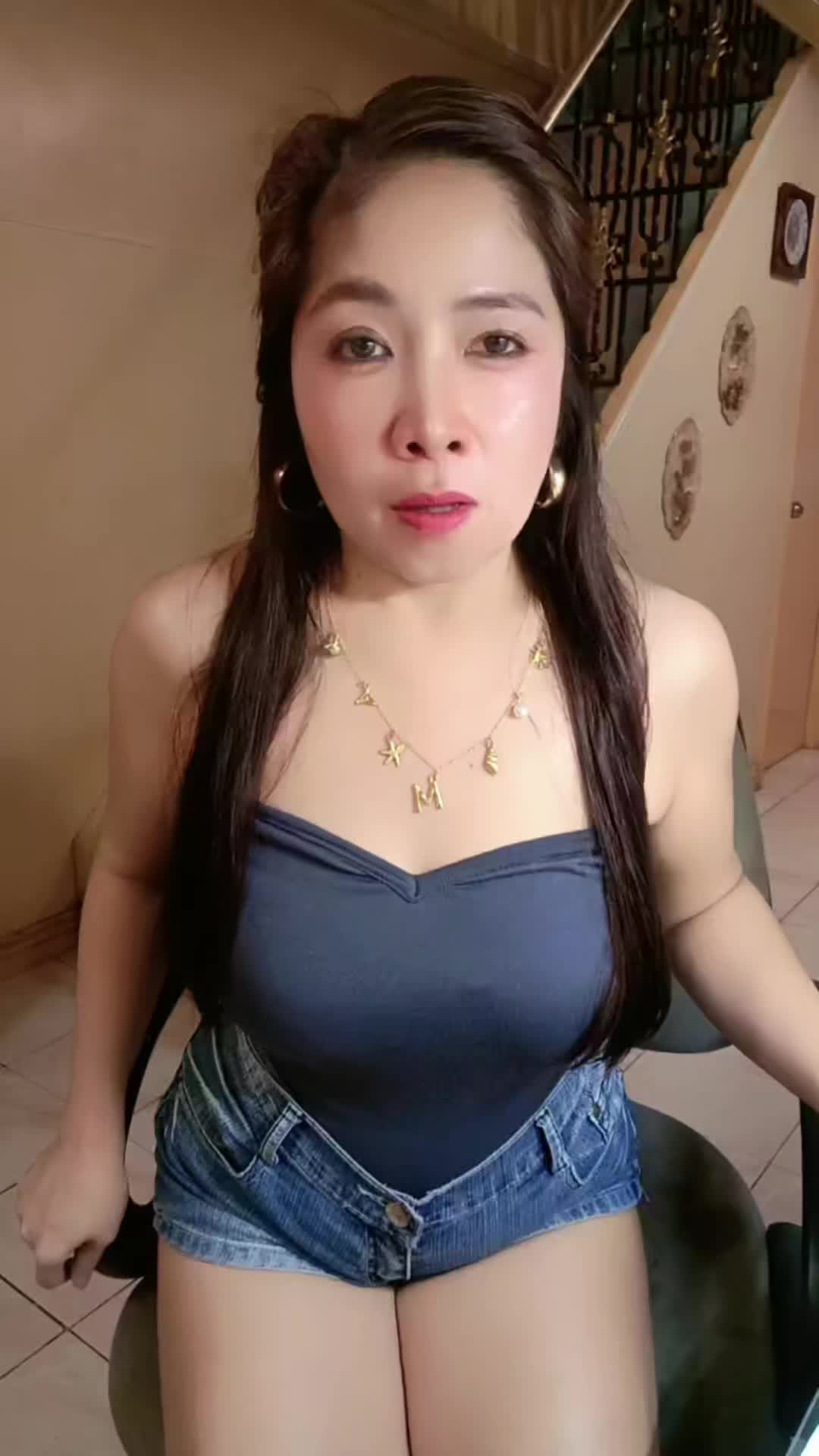 @chloe